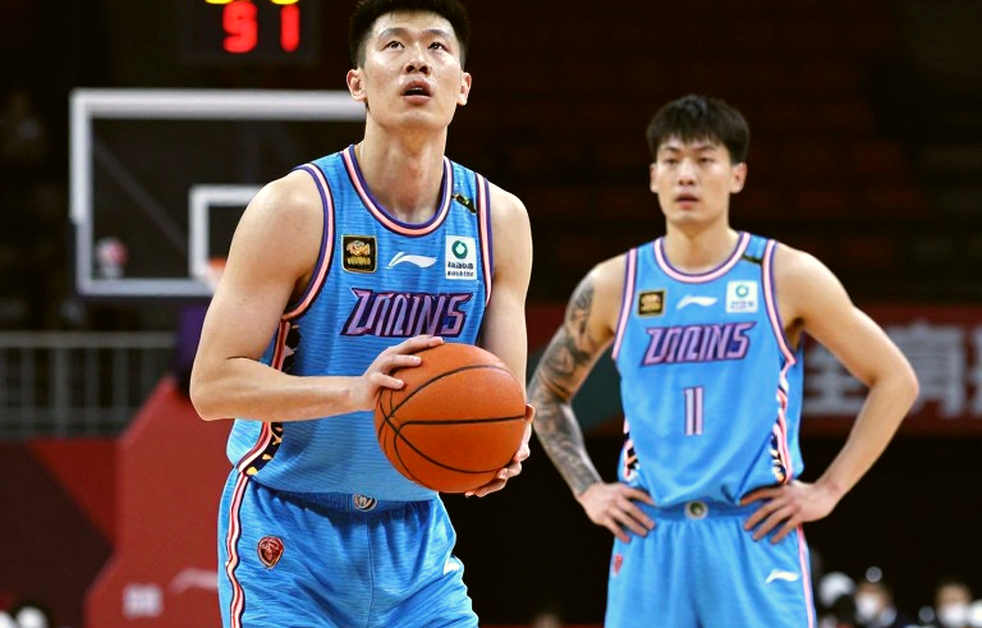 Kỳ chuyển nhượng NBA 2026: Khi tiếng ồn át tín hiệu và bài học từ kho dữ liệu 400 trận