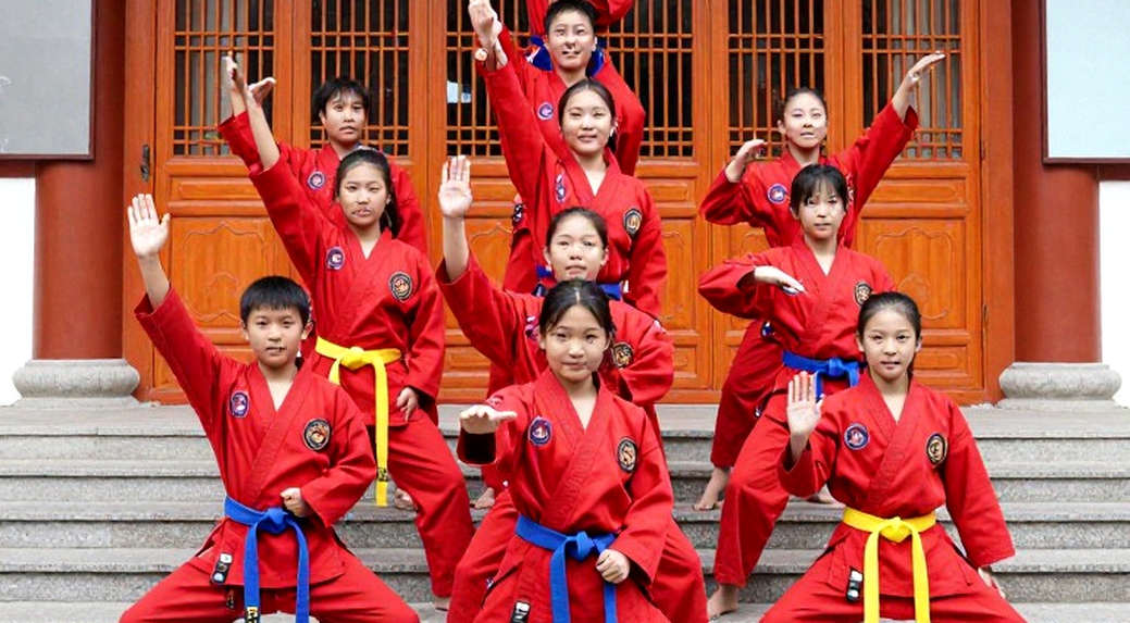 Đằng sau tiếng chuông võ đài: tám tầng phân tích người hâm mộ võ thuật Việt Nam chưa từng chạm tới