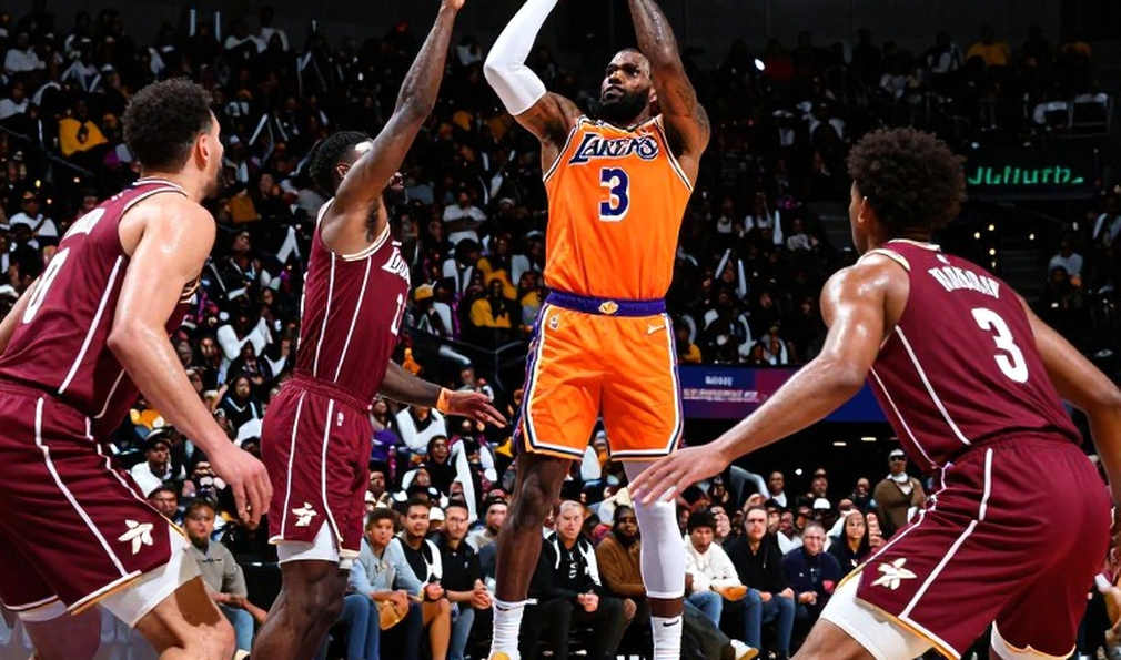 Bryant Dunston trở lại Olympiacos: Hợp đồng một năm và tín hiệu chiều sâu giữa mùa giải