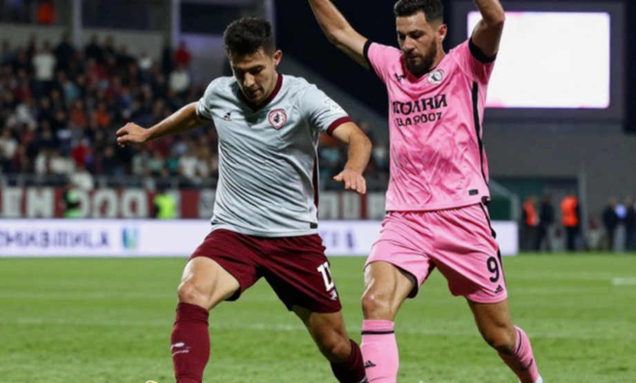 Bên trong bong bóng giá cầu thủ trẻ V.League: Nhịp thở giữa hai tiếng còi
