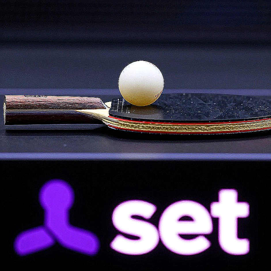 Đào xuống dưới bảng xếp hạng bóng bàn: lớp đất trống mà người ta thường lấp bằng tin đồn